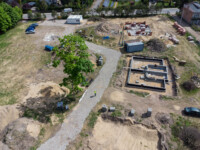 Widok na fundamenty domu L i K na osiedlu Sportowa Park w Kolumnie koło Łasku