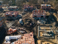 Widok z drona, od lewej budynki: D, C, B, A, G, H, J, I