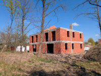 Osiedle Sportowa Park w Kolumnie, dom A, od strony działki z tyłu